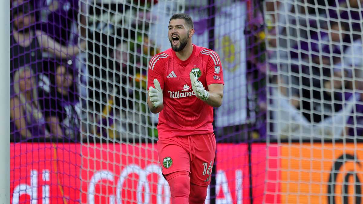 Orlando City signs goalkeeper Maxime Crepeau