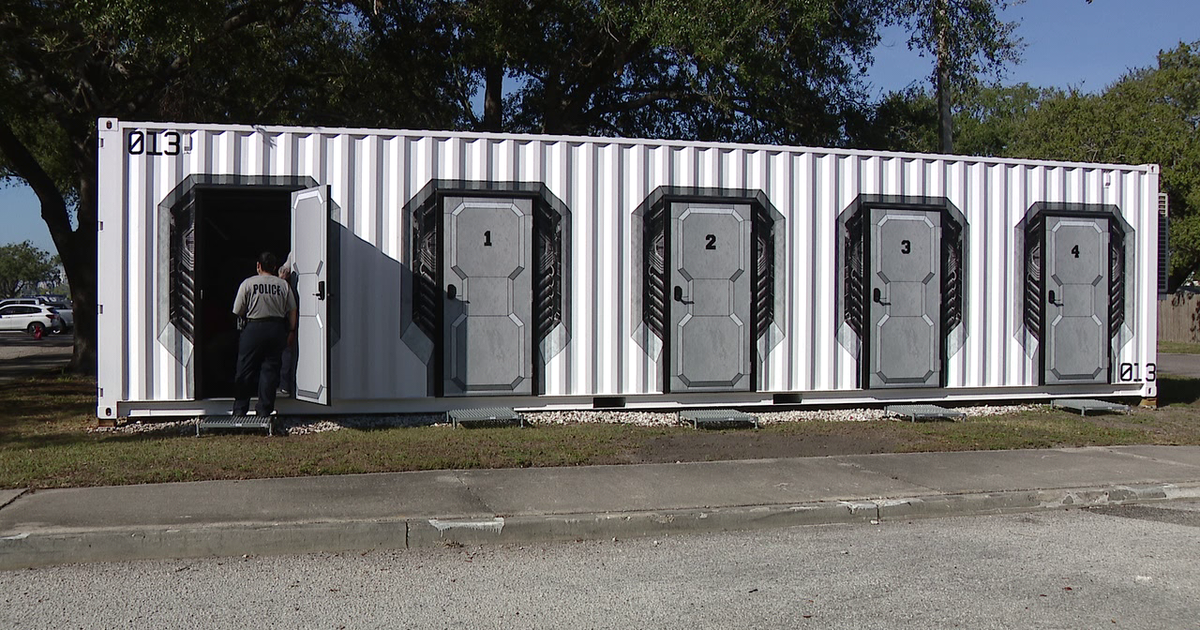 Tampa Police Department rolls virtual reality training pods to practice de-escalation techniques