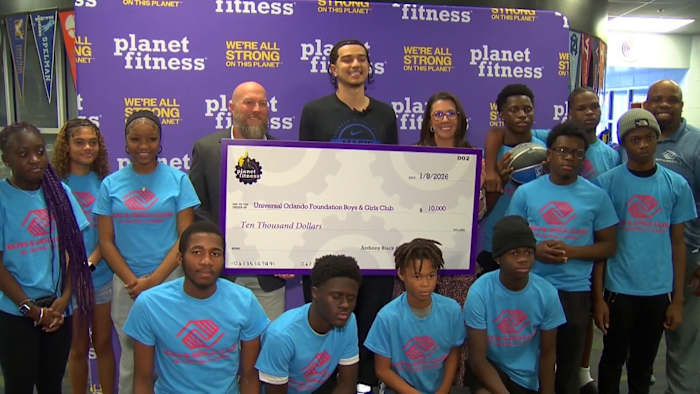 Magic’s Anthony Black donates $5,000 to Orlando Boys & Girls Club