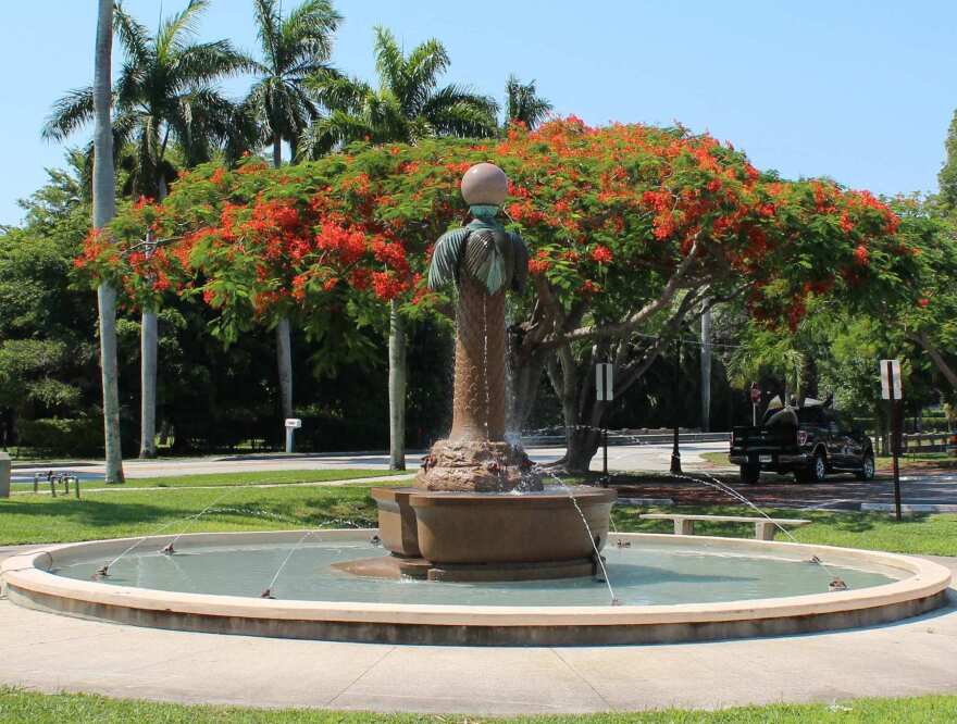 The Tootie McGregor Fountain at the Fort Myers Golf Course on McGregor Boulevard.
