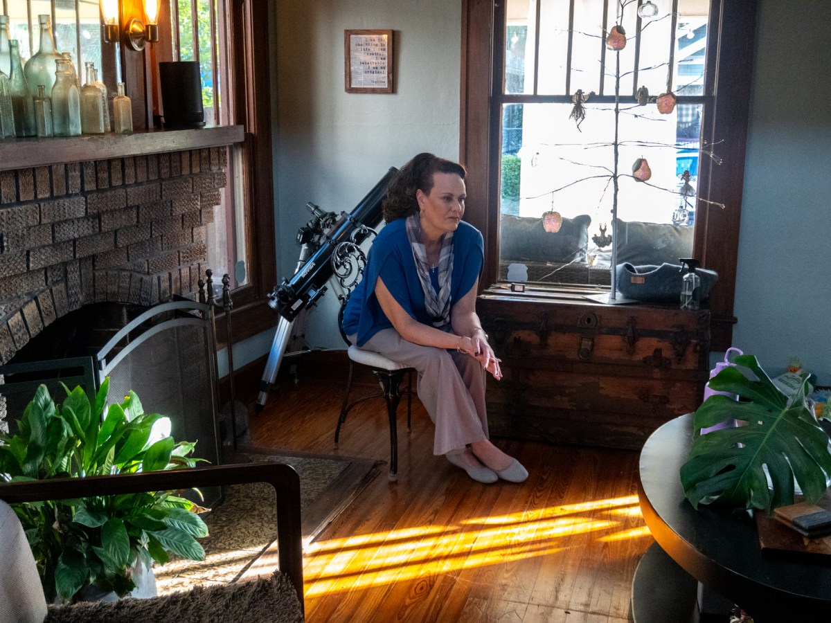 New Tampa Bay arts production company premieres with in-home shows