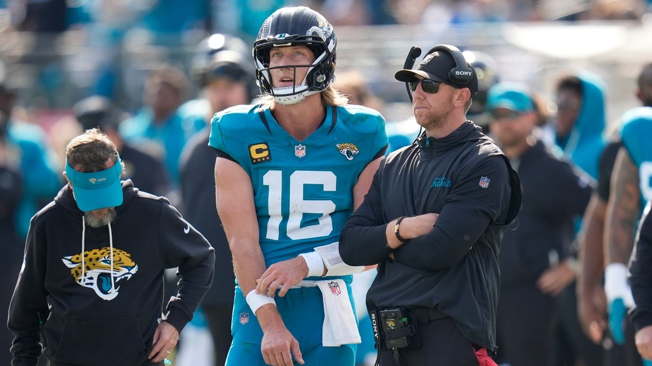 Trevor Lawrence has to 'live with' costly turnovers in Jaguars' playoff loss to Bills