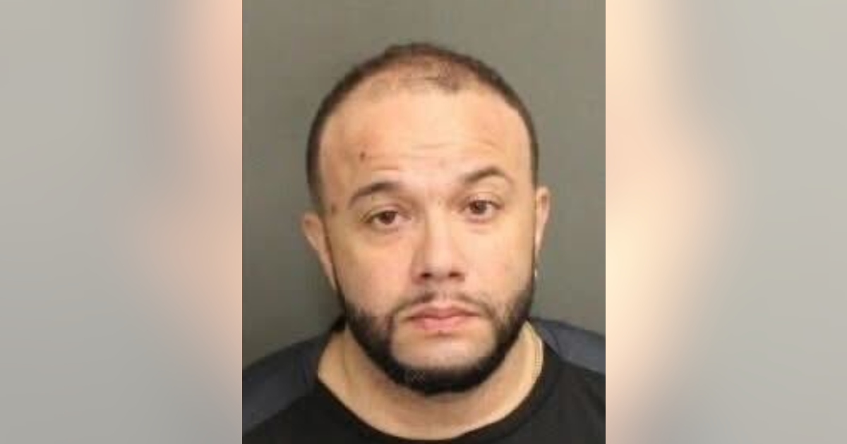 Man arrested following string of Winter Park burglaries, officials say