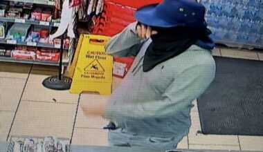 Cape police investigating armed robbery