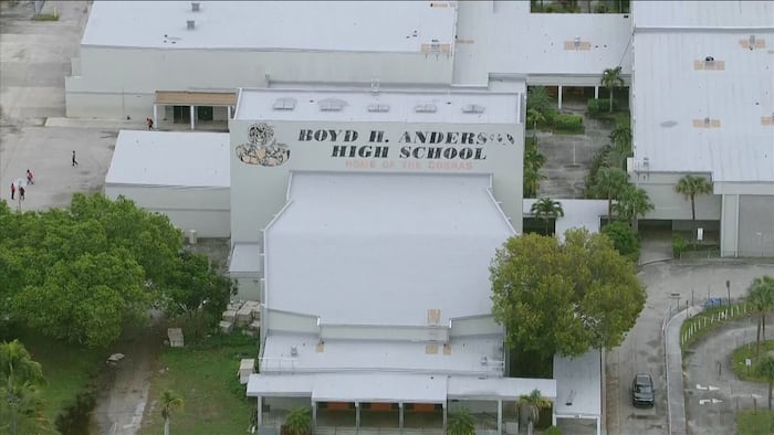 Bomb threat reported at Broward high school