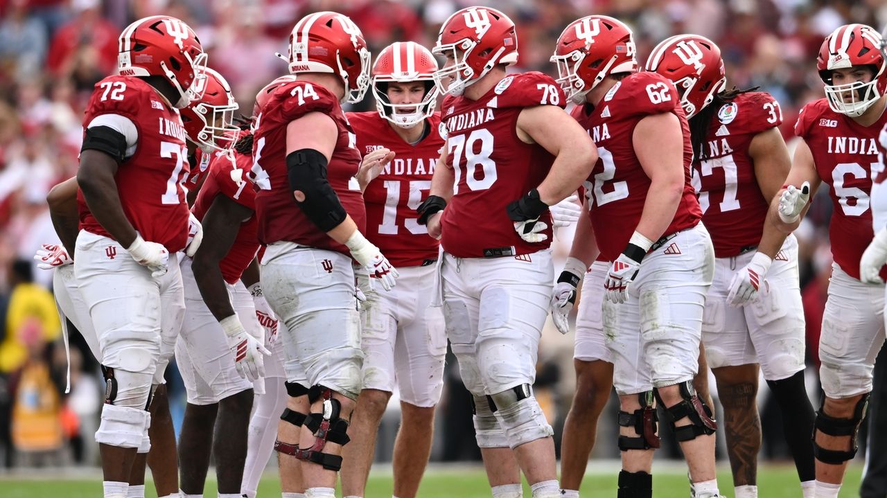 Indiana hopes to lean again on its offensive line against fierce Miami defense in CFP title game