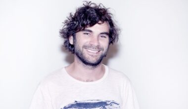 Fringe favorite Jon Bennett revives two solo shows at the Dr. Phillips Center