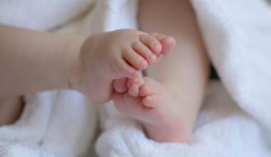 Mom sues Central Florida clinic after giving birth to the wrong baby