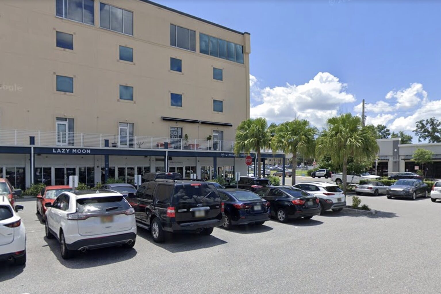 Paid parking at Lineage, Lazy Moon lot in Mills 50 at a standstill