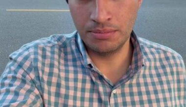 Protester attacks vehicle during demonstration outside Orlando ICE office, deputies say