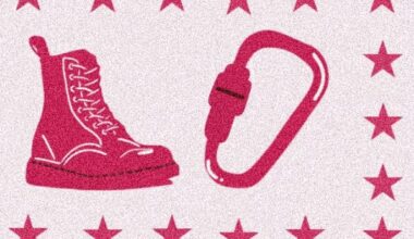 Dyke Night Orlando throws a Dykeoke party at Will's Pub