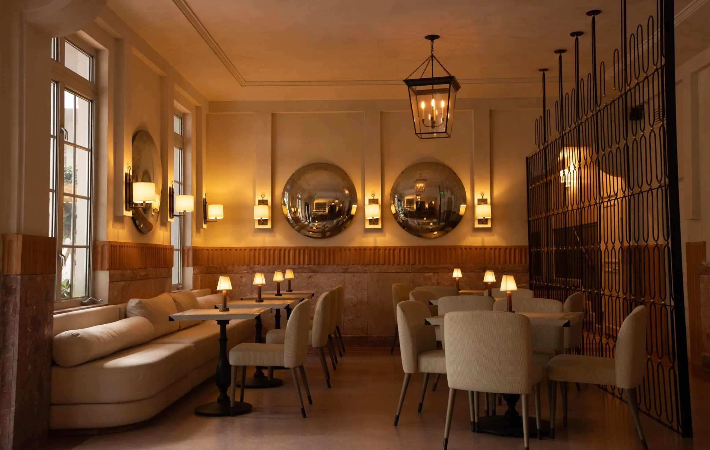 Bella restaurant in South Beach