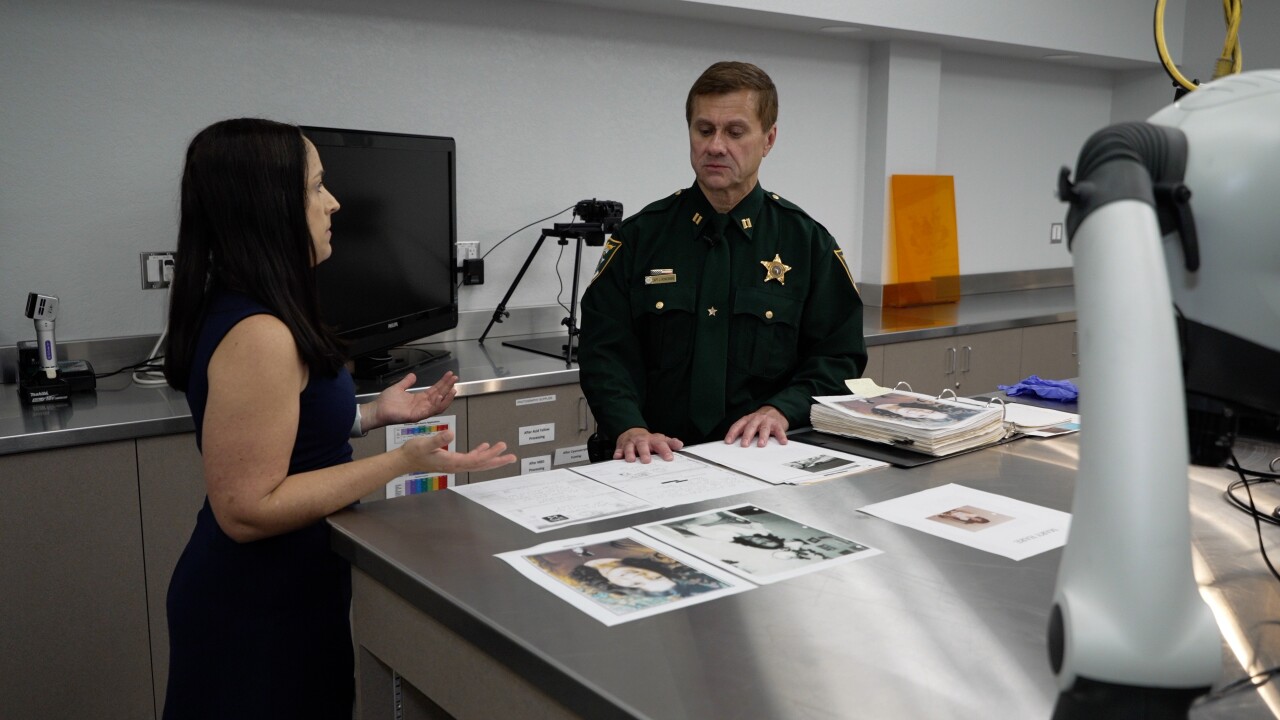 Capt. Roncinske talking to Kaitlin Knapp about the evidence