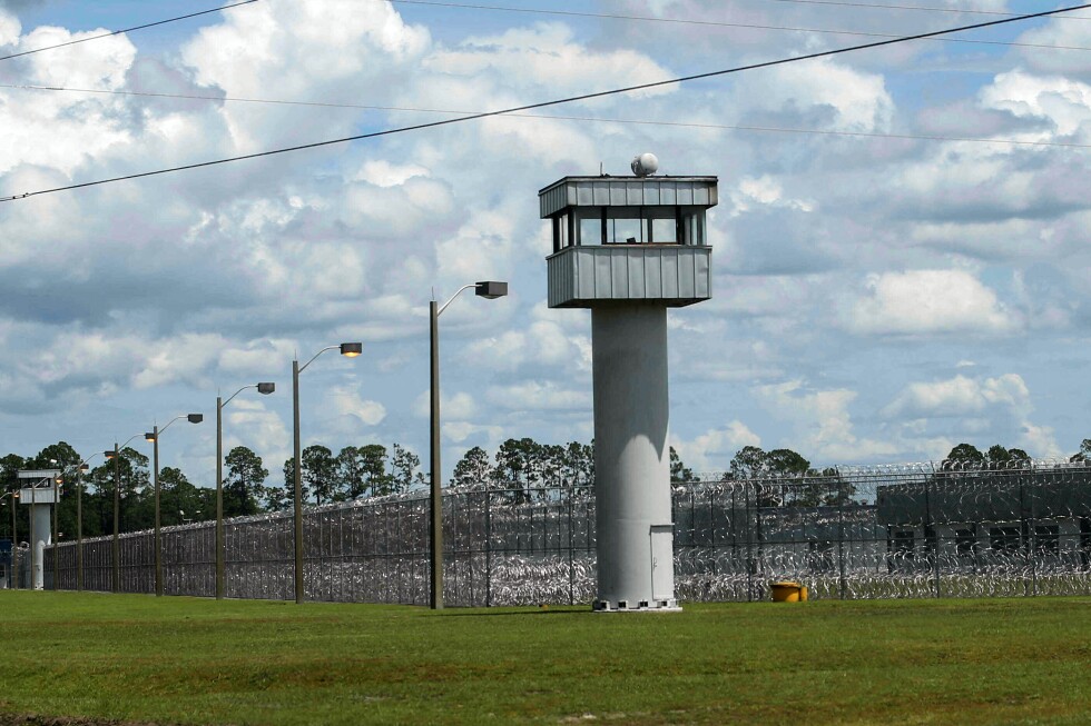 Detainees pepper-sprayed at Florida immigration detention center