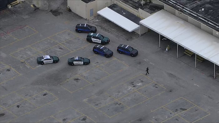 Argument turns into shooting at Swap Shop in Lauderhill, cops say