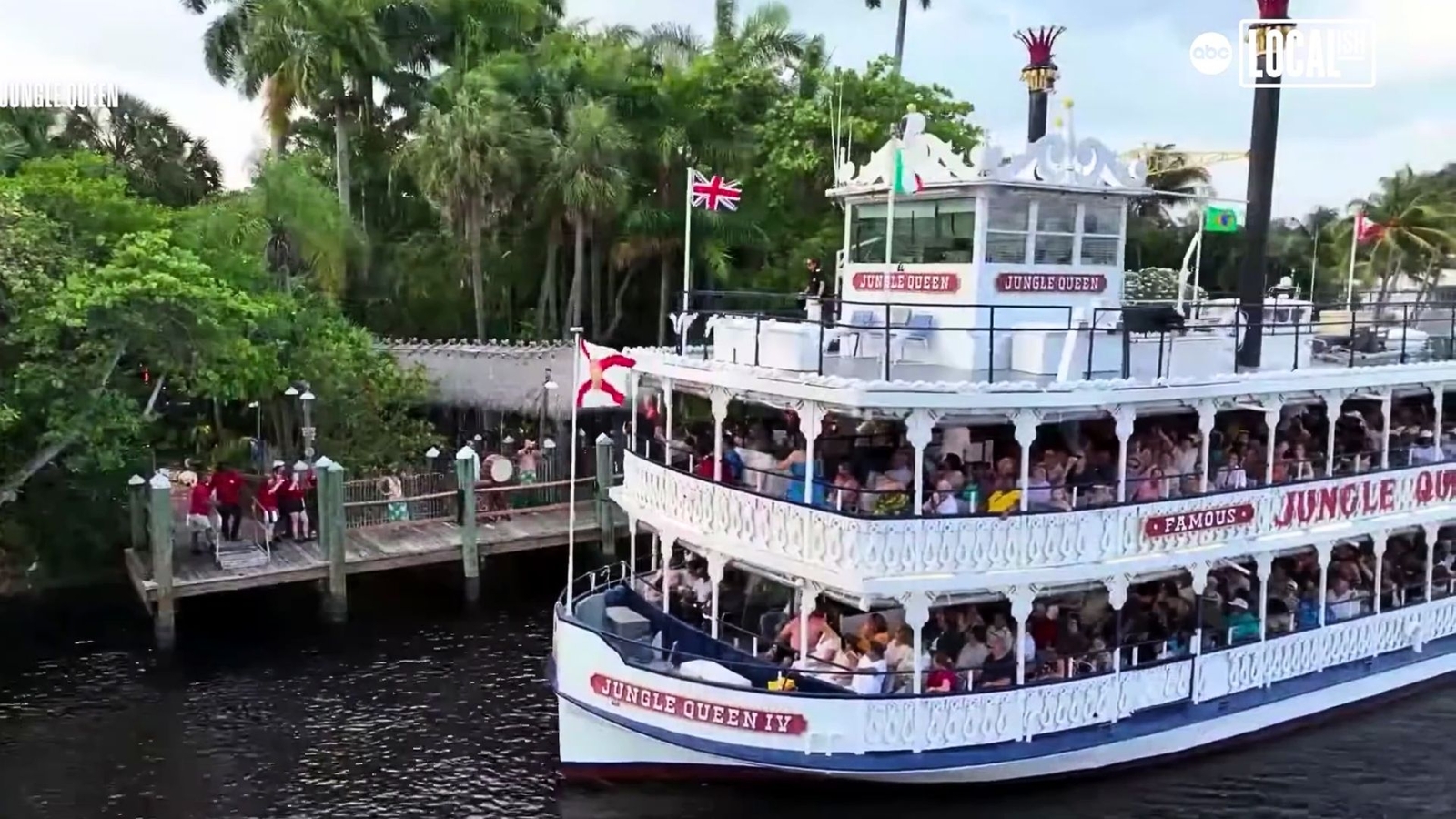 Jungle Queen River Cruise Ft. Lauderdale: Scenic cruise and Polynesian fire show adventure 