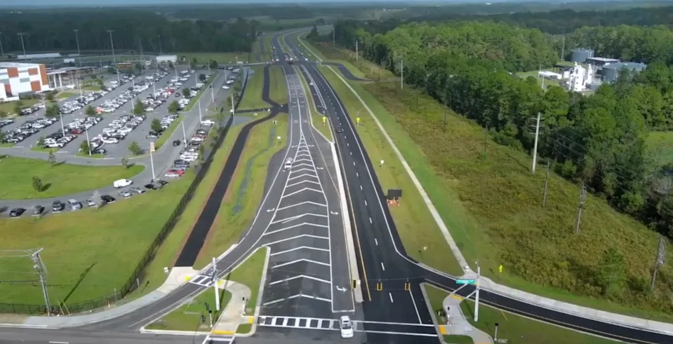 This is a portion of the newly opened segment of County Road 2209 that connects Silverleaf Parkway to International Golf Parkway in St. Johns County.