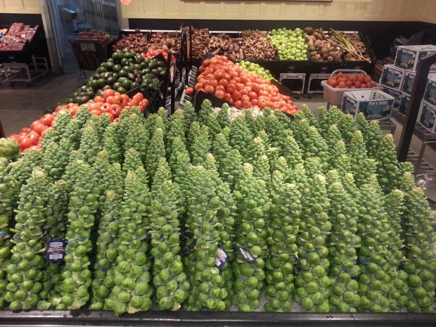 Fresh produce awaits customers in the Freshfields Farm store in Orlando at 400 Compton St. The company is planning to open a store in Apopka by mid-2027. (Courtesy of Freshfields Farm)