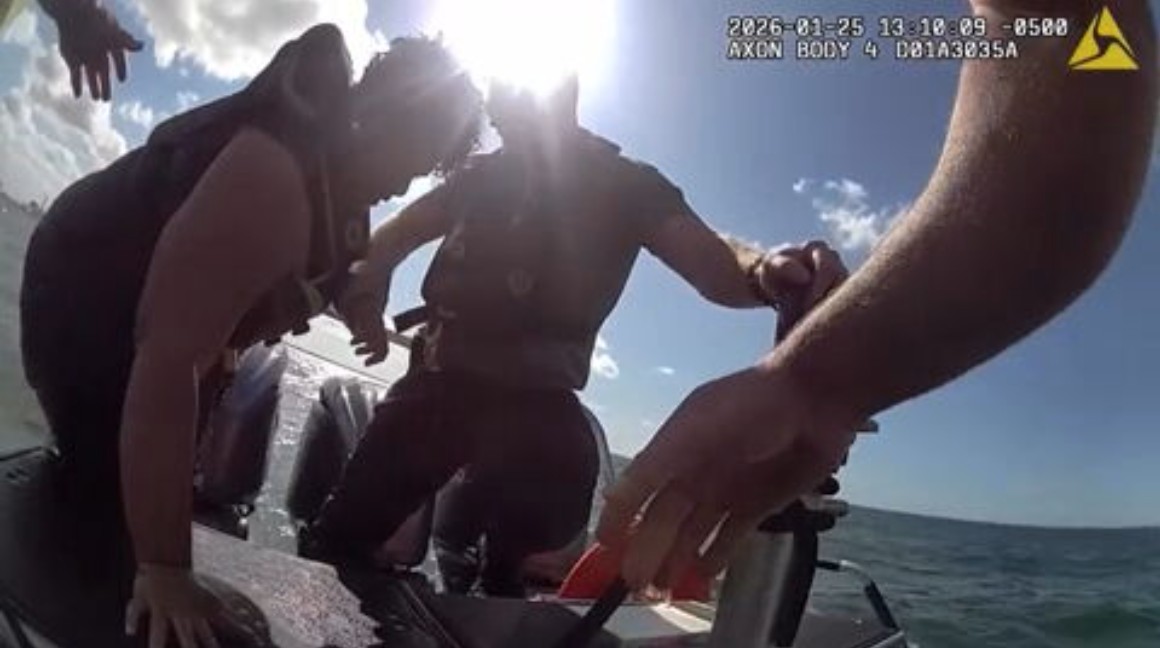 18-year-old rescued after falling off personal watercraft near Tampa - WSVN 7News | Miami News, Weather, Sports