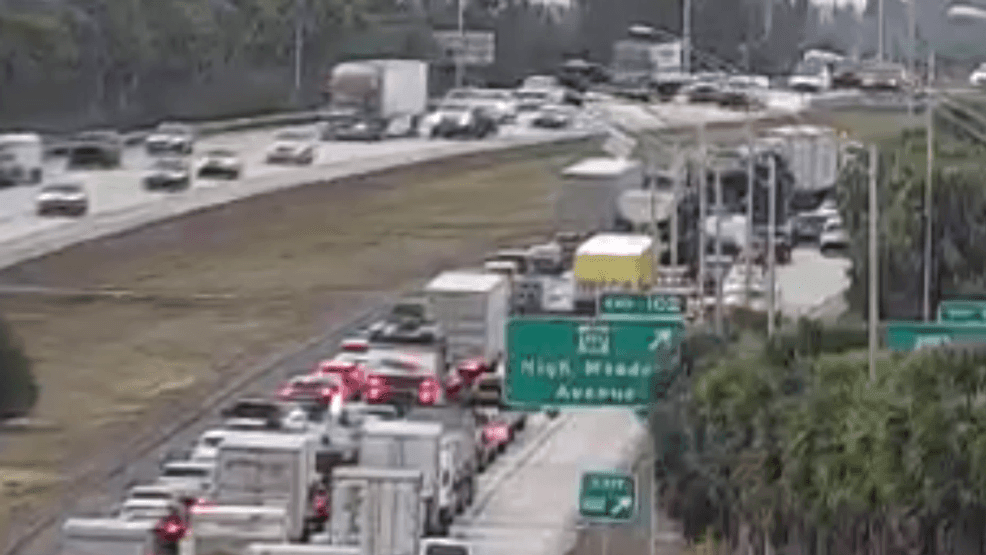 January 30, 2026 - A major crash on I‑95 South in Martin County blocked two right lanes near Exit 102 at High Meadows Avenue, causing significant traffic delays as emergency crews responded just after 11:45 a.m. (FDOT) 