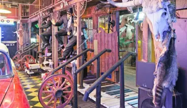 This 'Florida Man house' could become a crazy new Airbnb