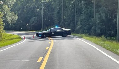 Florida golf cart crash kills two after driver runs red light