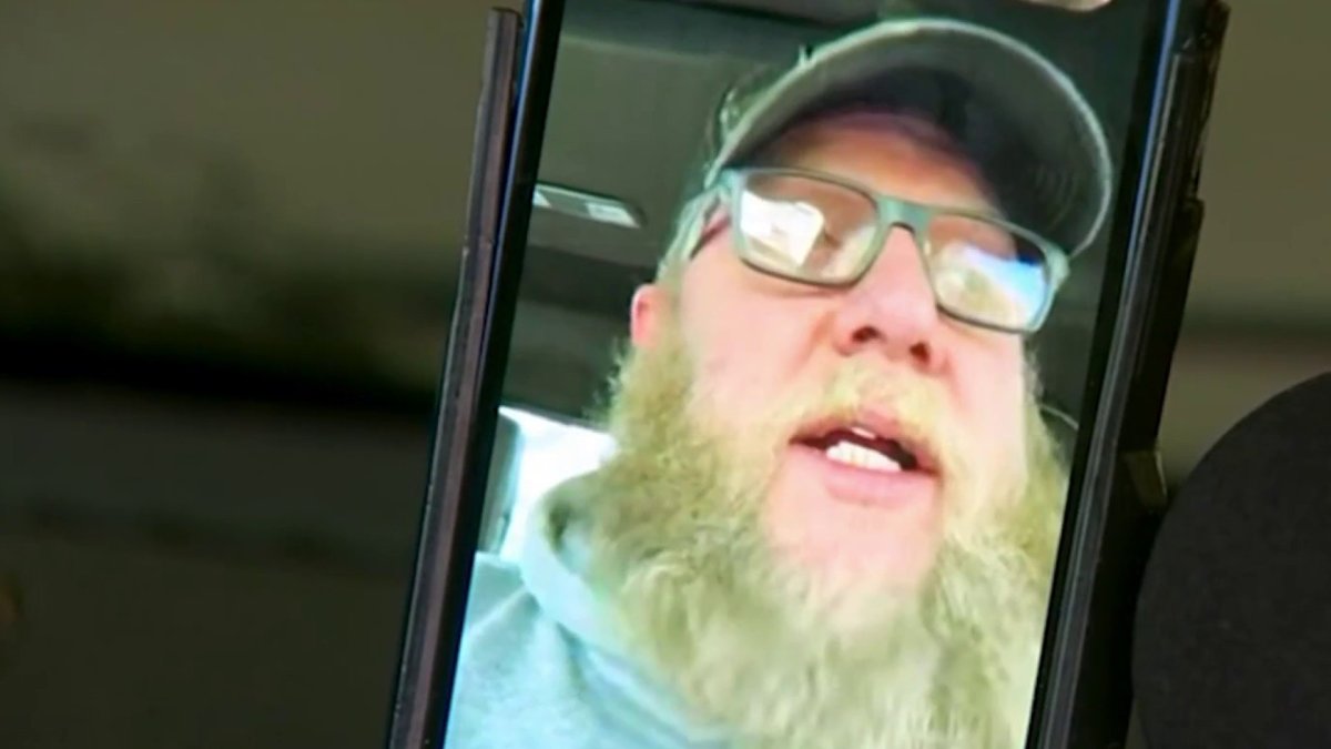 Business owner asks for help after mobile stage stolen in NW Miami-Dade – NBC 6 South Florida