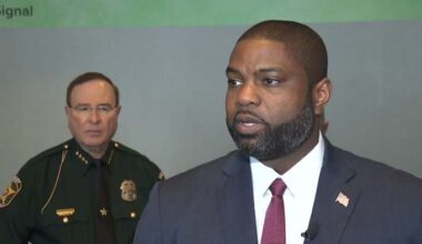 Byron Donalds speaks in Ponte Vedra on Florida immigration enforcement, property taxes, vaccine mandates