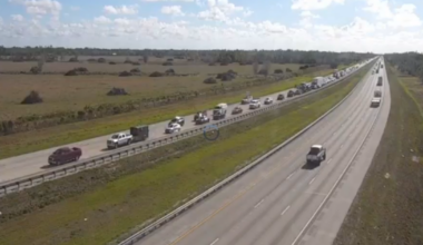 Lee County deputies stop stolen car on I-75 using PIT maneuver | Lee County