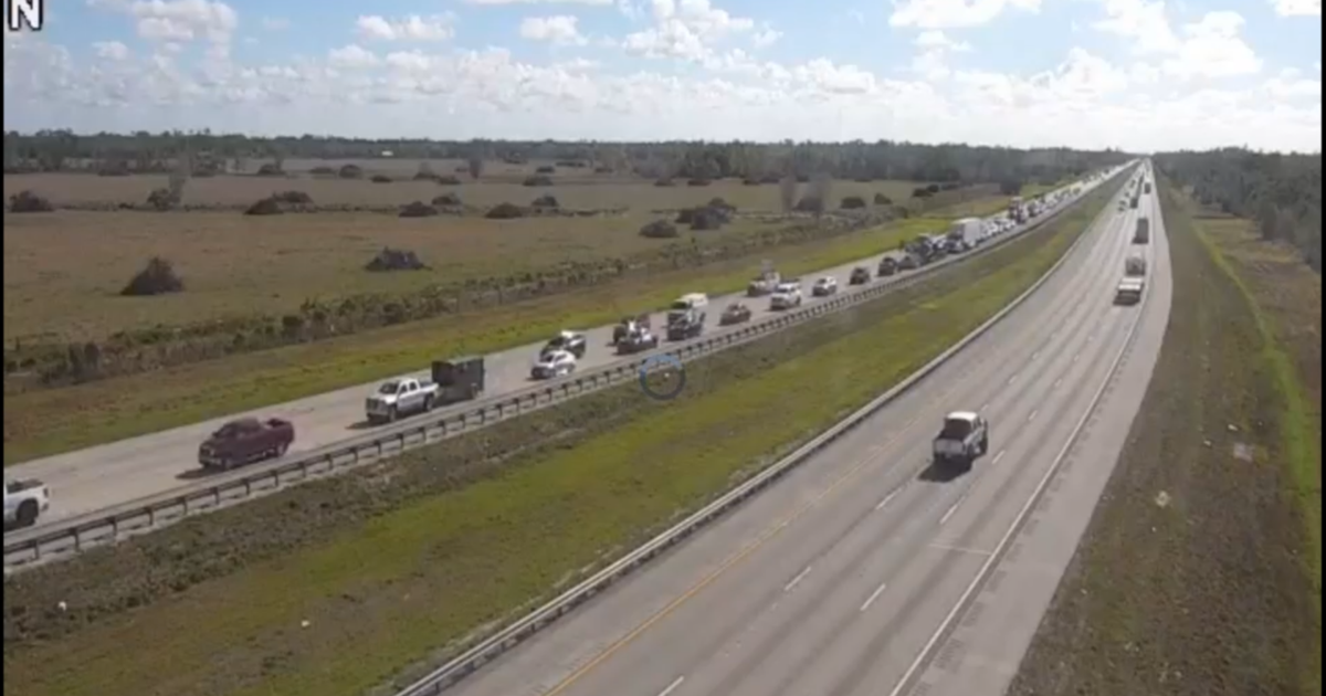 Lee County deputies stop stolen car on I-75 using PIT maneuver | Lee County