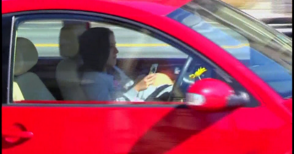 Florida bills aim to ban phone use while driving | State