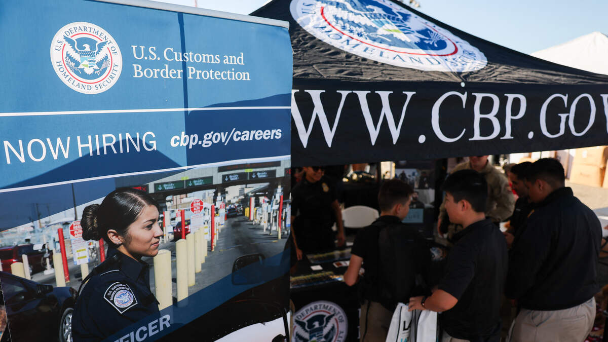Protesters Greet Job Seekers at Florida CPB Job Fair | 1290 WJNO