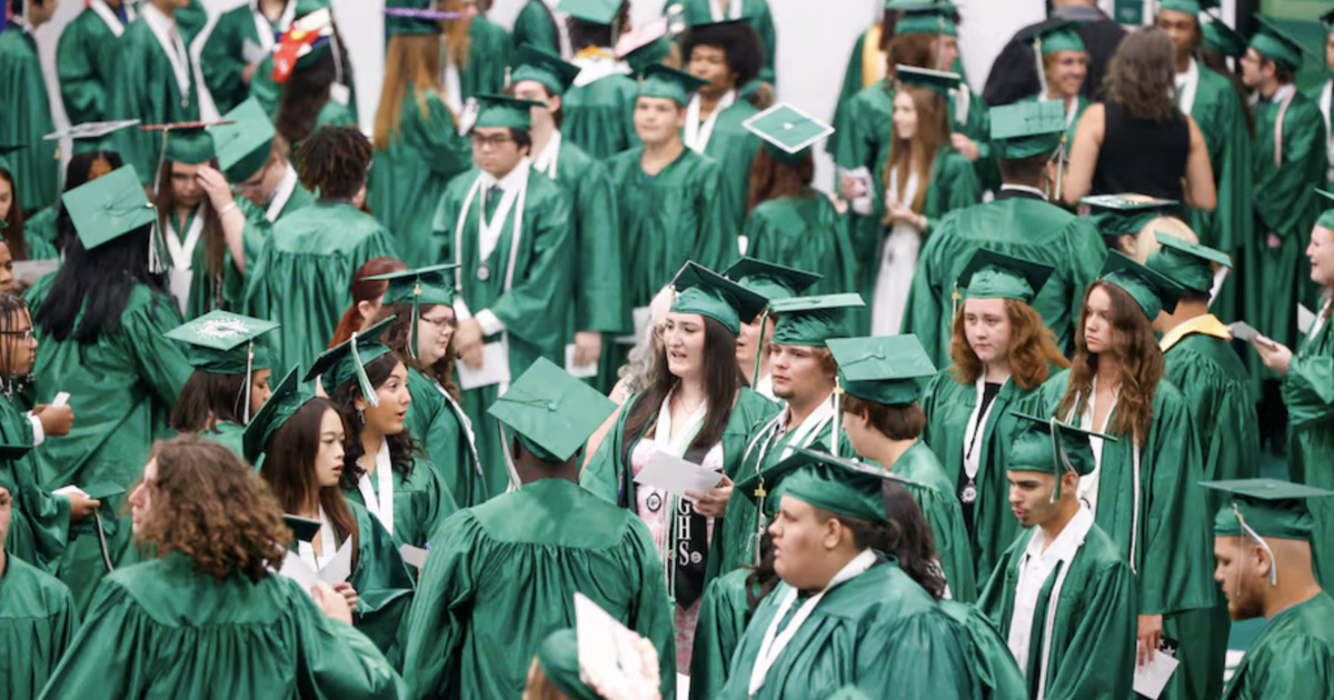 Tampa Bay school districts, Florida hit record graduation rates | Hillsborough County