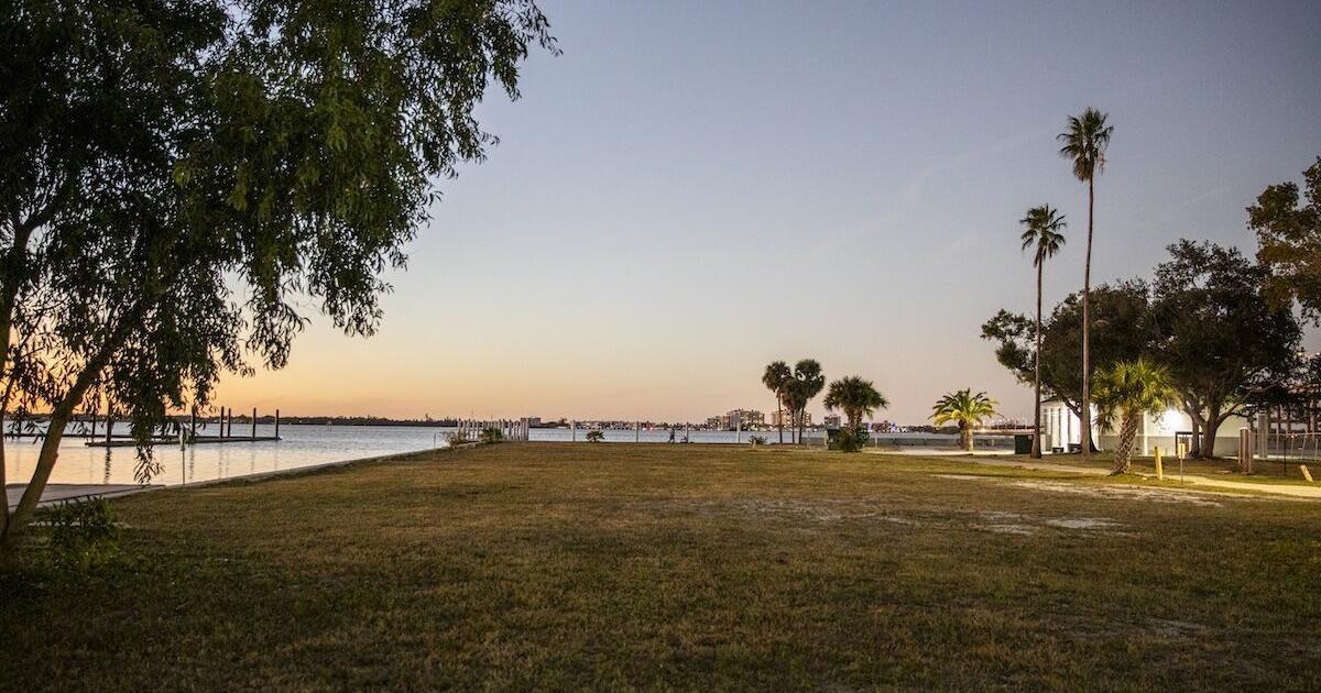 Fort Myers delays riverfront land purchase for fourth time | Lee County