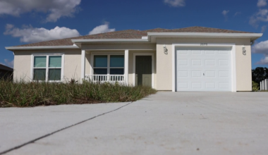 Lee County mom celebrates new home after years of housing struggles | Lee County