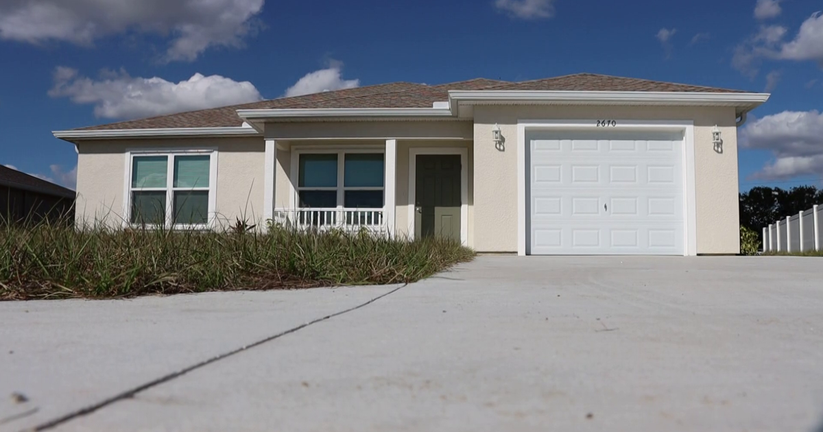 Lee County mom celebrates new home after years of housing struggles | Lee County