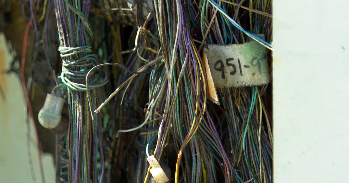 Lee County cyclist raises safety concerns along Summerlin Road | WINK Listens