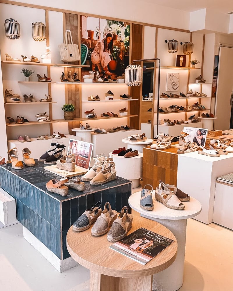 Interior of the new Toni Pons store in Miami