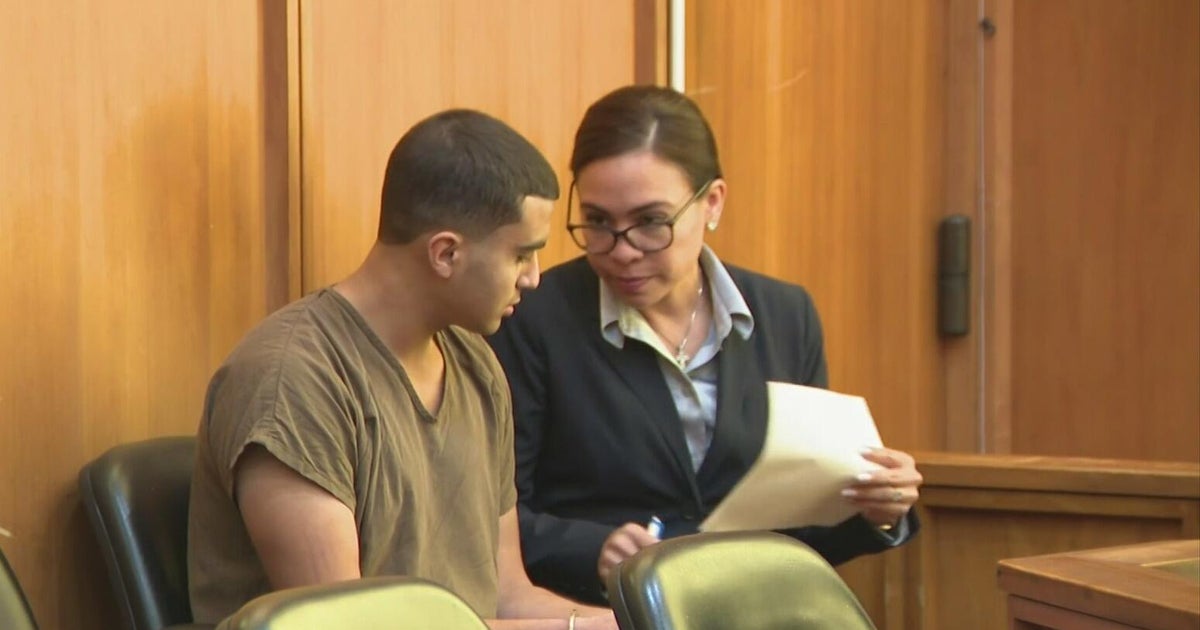 Judge allows confession in Hialeah teen mother‑stabbing case