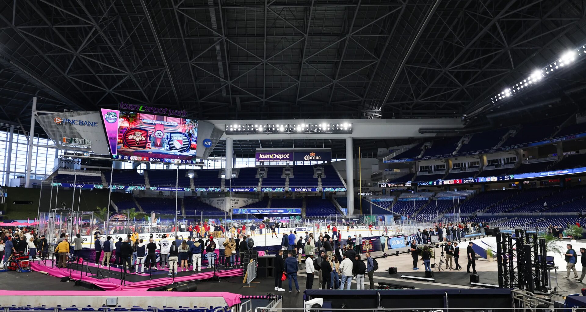 Will roof be open on Friday in Miami?