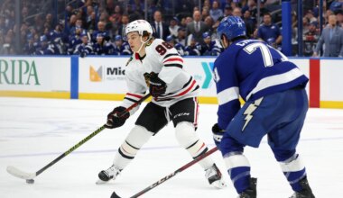 Lightning at Blackhawks odds, picks and predictions