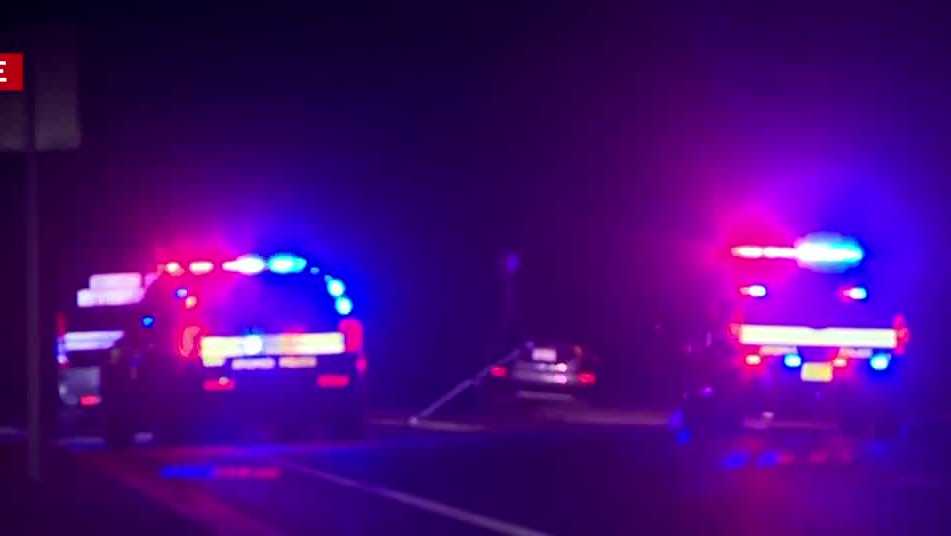 Crash in Apopka blocks traffic in both directions, police on site