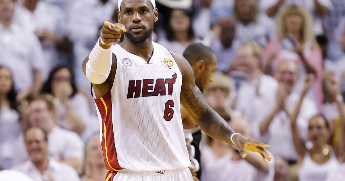 Former Miami Heat security officer gets 3 years in prison for selling stolen memorabilia :: WRAL.com