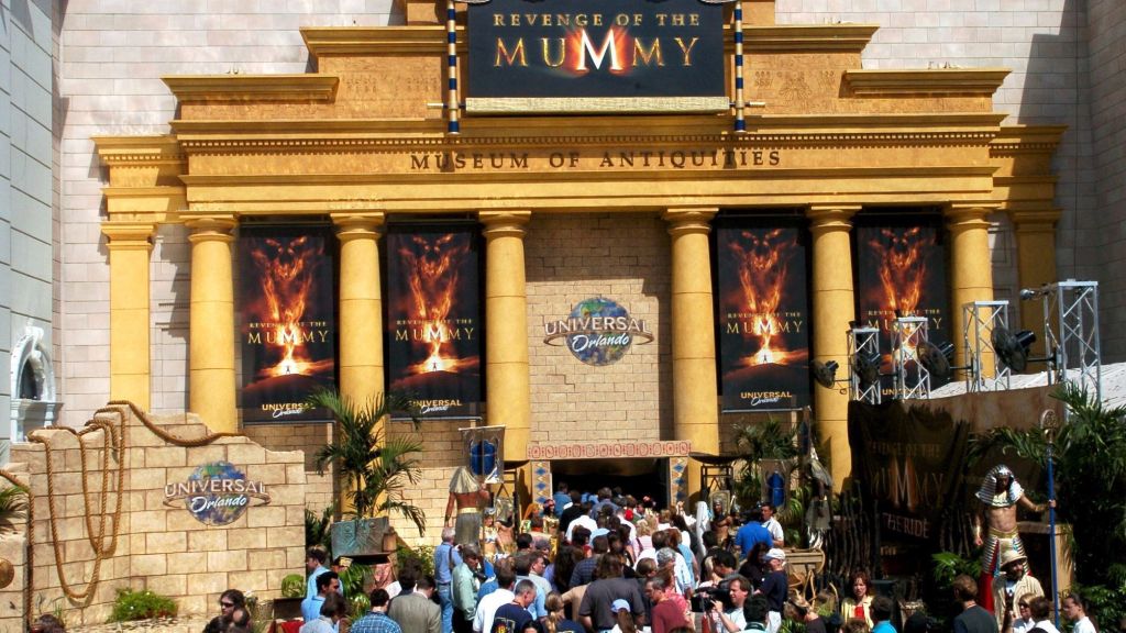 Attorney Ben Crump hired by family of woman who died after Universal Studios ride