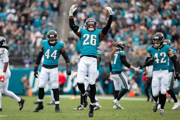 Jaguars finish regular season with 13 wins, clinch AFC South title