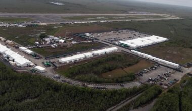 Alligator-Alcatraz-via-FL-Divisi