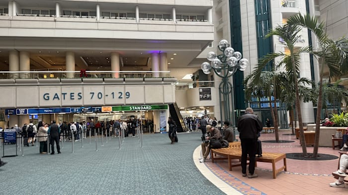 Busy days ahead at Orlando International Airport as holiday travel wraps up