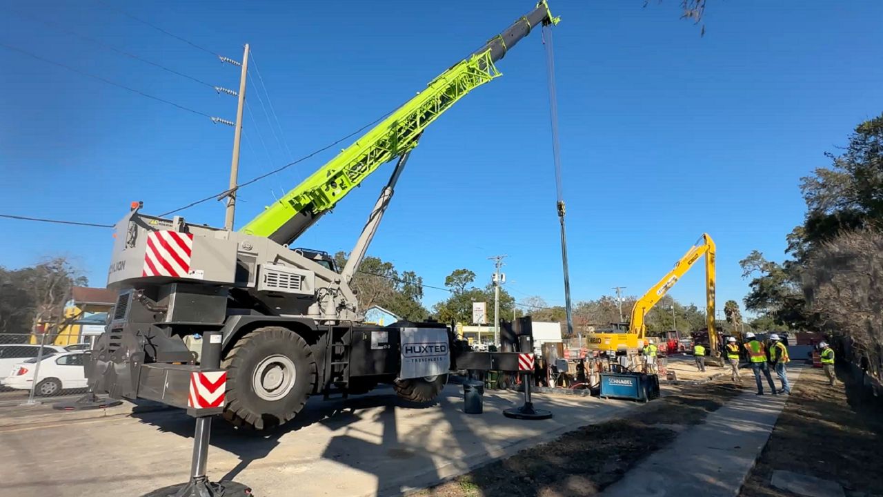 Construction is underway near the busy intersection of Kings Avenue and Bloomingdale Avenue in Brandon. (Spectrum News/Jason Lanning)