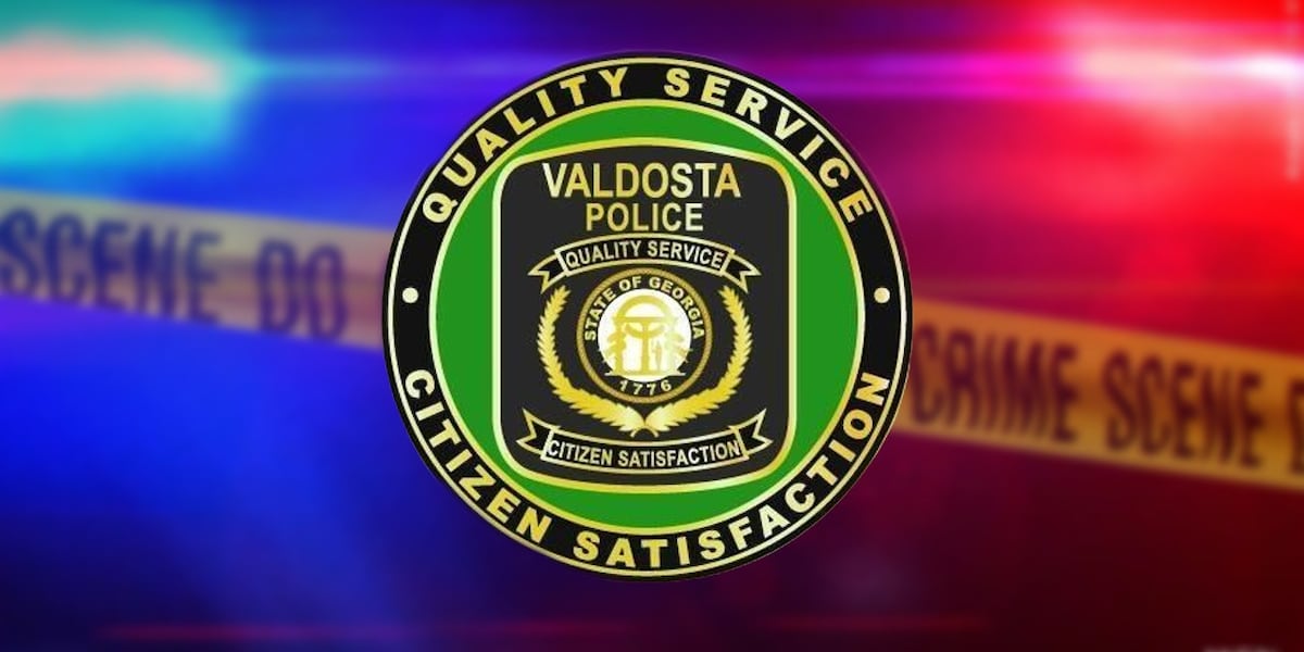 Valdosta Police arrest five people, including teenagers, for interfering with traffic stop