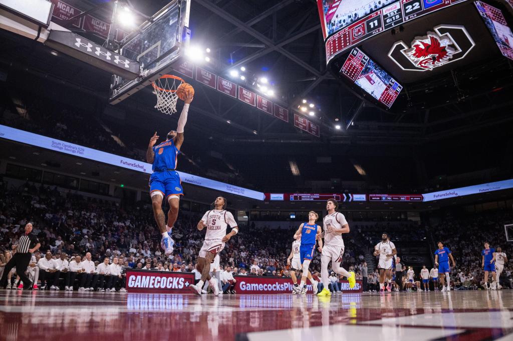Thomas Haugh and Rueben Chinyelu lead No. 19 Florida to 95-48 win over South Carolina – Orlando Sentinel